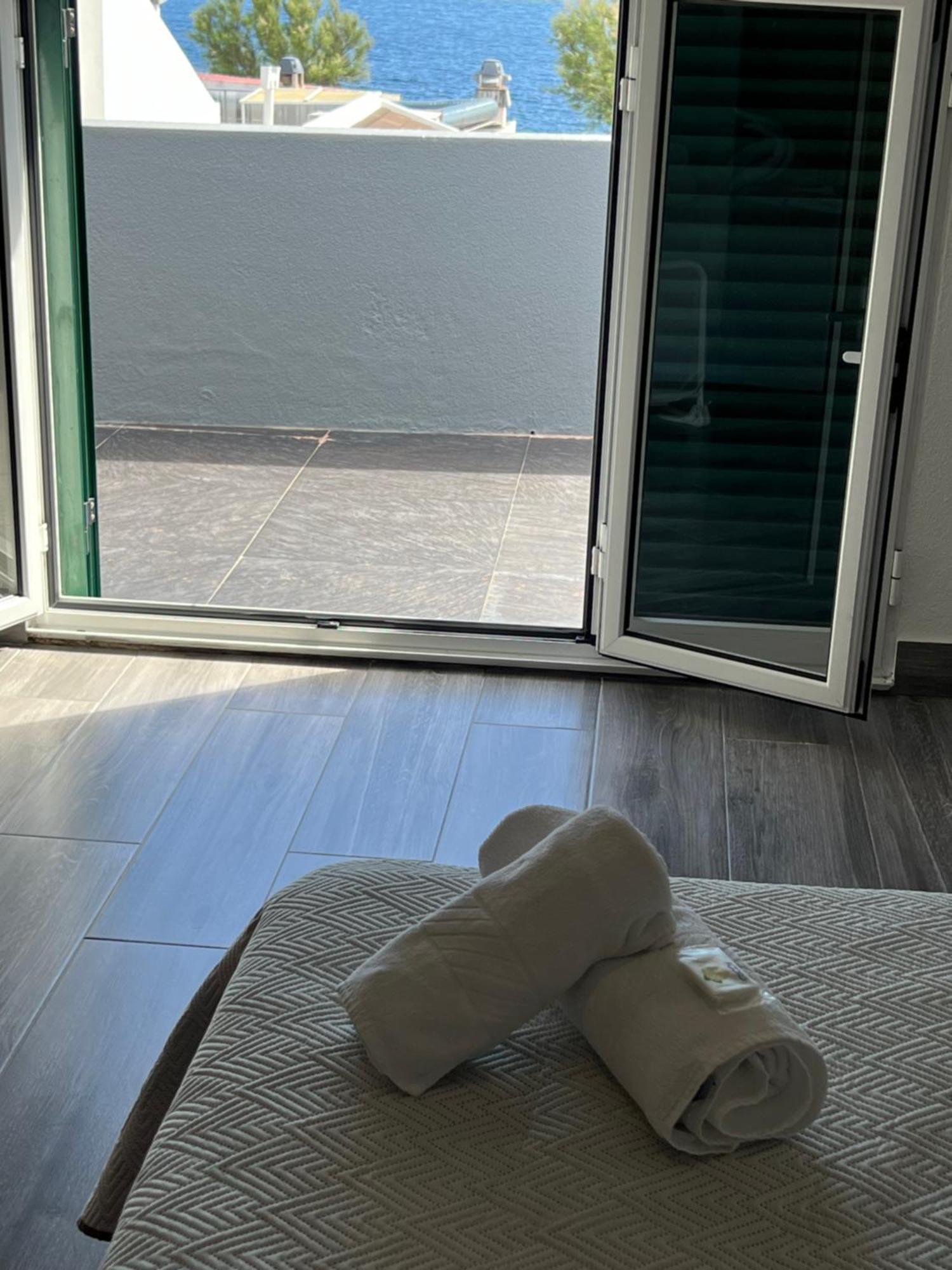 Casa A 2 Minutos A Pe De Piscina Natural Ponta Delgada Extérieur photo